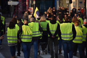Sarı Yeleklilerin Gösterilerinde 21 Kişi Gözaltına Alındı