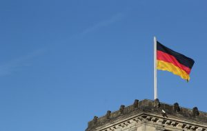 Almanya’da 3,4 Milyon Kişi Ek İşte Çalışarak Geçimini Sağlıyor