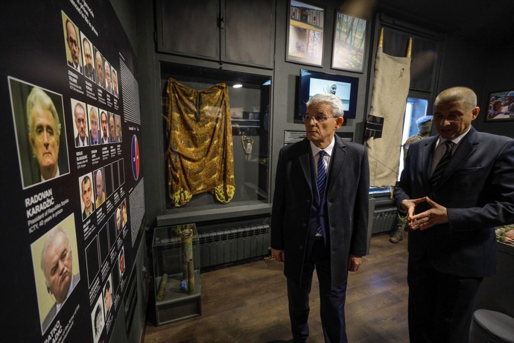 “Boşnak Soykırımını İnkar Edenler, Gerçeklerle Yüzleşmeli”