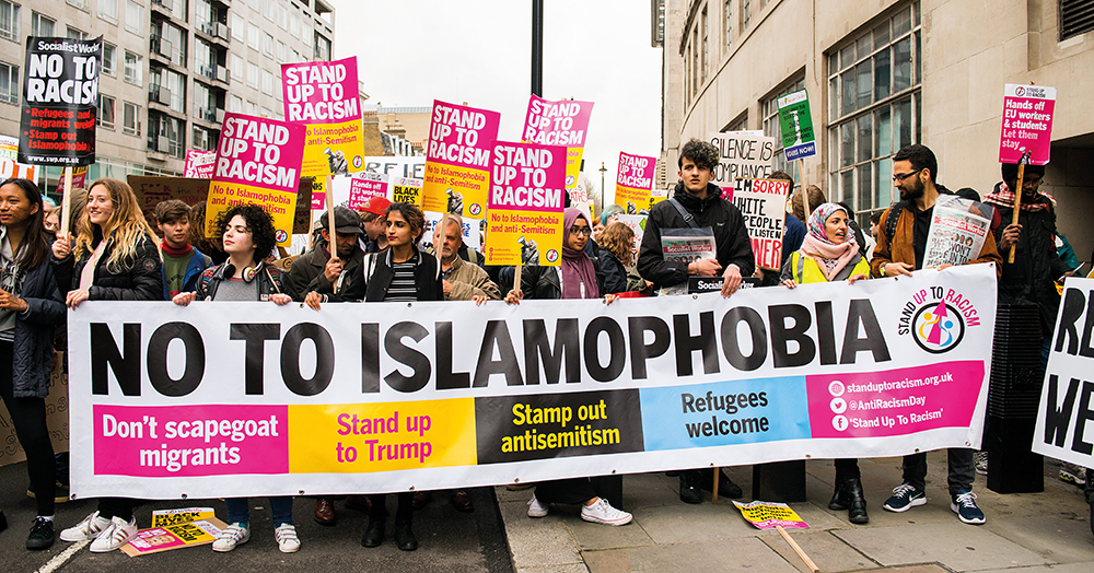 10 Müslüman'dan 7'si İş Yerinde İslamofobik Davranışa Maruz Kalıyor