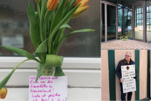 Terör Saldırısı Sonrası Camilere Çiçek Bırakıp Başsağlığı Dilediler