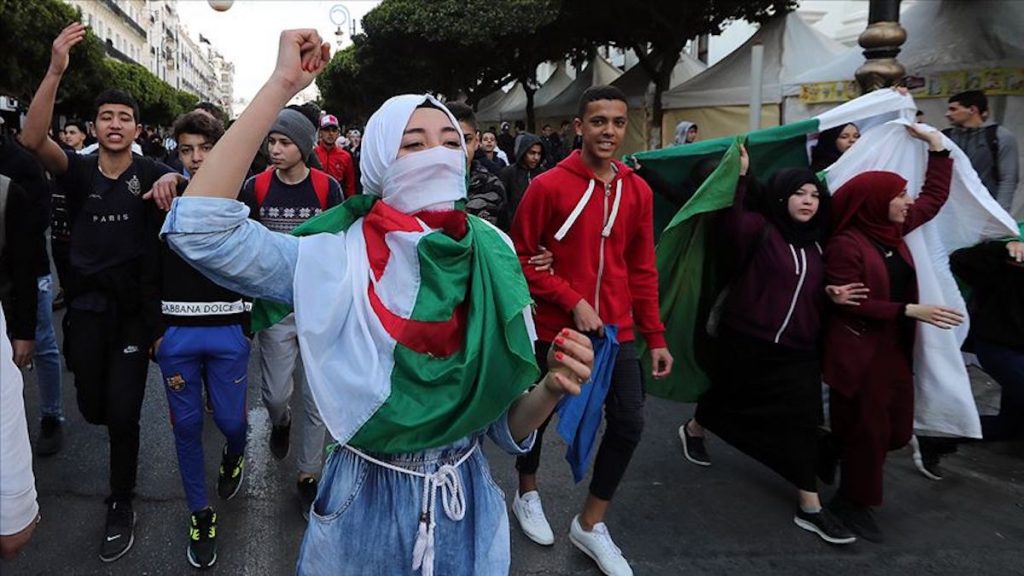 Cezayir Devlet Başkanlığı Seçimleri: Korku ve Travmayı Aşmak