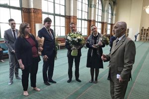 İsveç Meclis Başkanı Camiye Taziye Ziyaretinde Bulundu