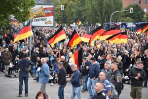 Almanya’da İstihbarat Uyardı: Aşırı Sağcılar Yoğun Bir Ağ Kurdular