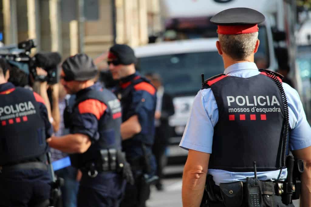 İspanya’da Camiye Silahlı Saldırı