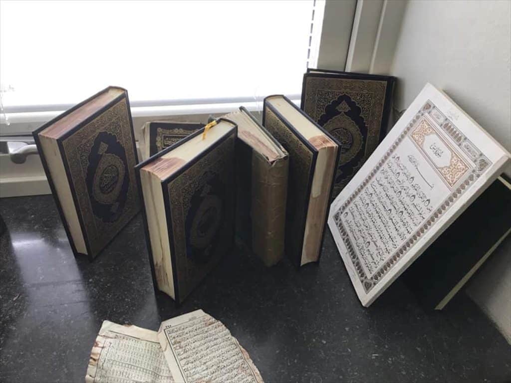 İsveç’te Hastane Mescidine Irkçı Saldırı: Kur’an-ı Kerimleri Tahrip Ettiler