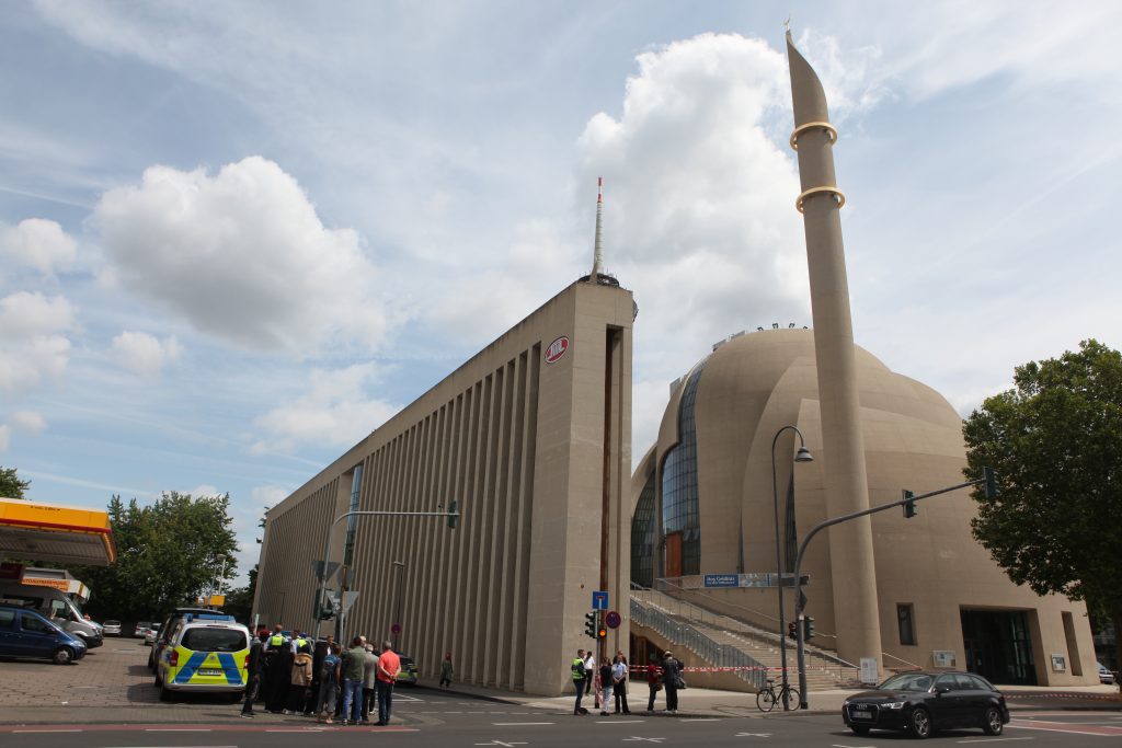 Köln’de DİTİB’in Merkezi Bomba İhbarı Nedeniyle Boşaltıldı