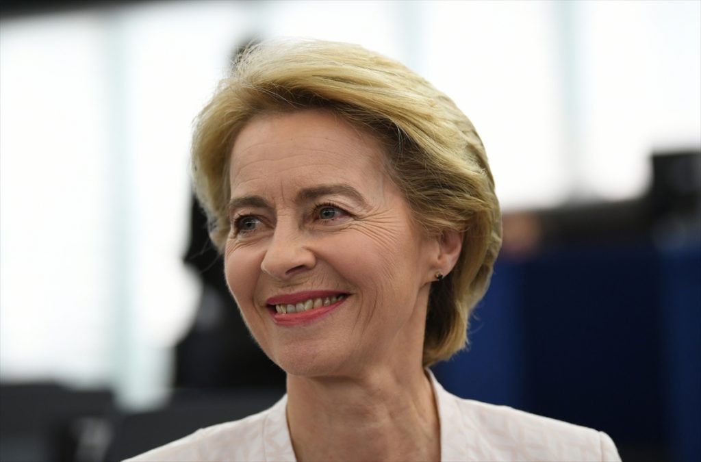 AB Komisyonu’nun Yeni Başkanı Von Der Leyen Oldu