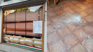 Türk Restoranına El Yapımı Patlayıcıyla Saldırı