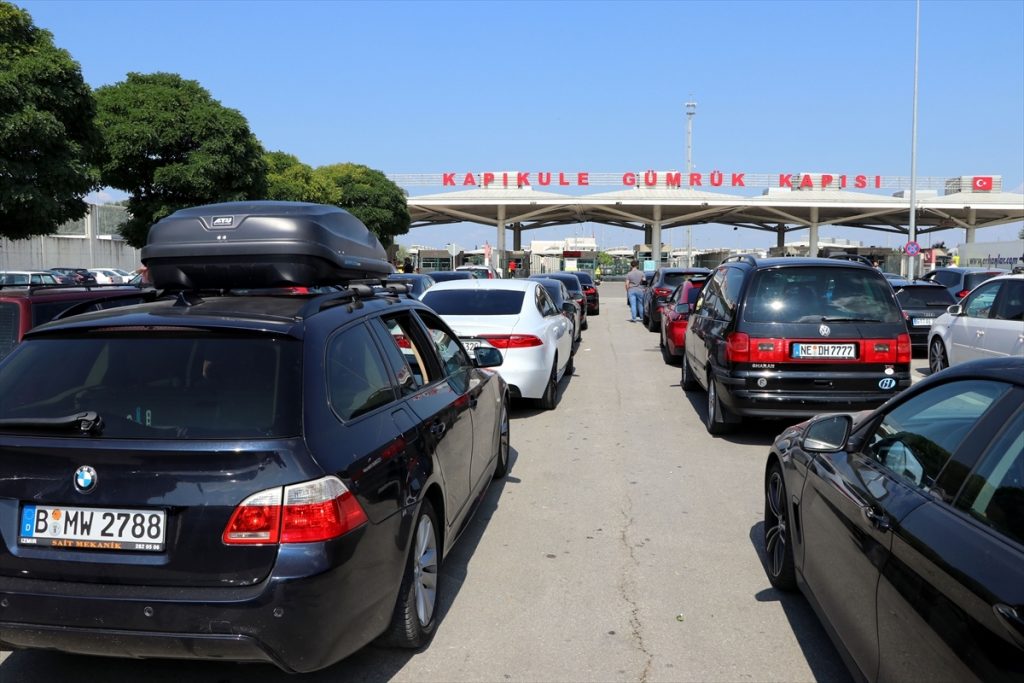 Avrupa’da Yaşayan Türkler Tatilde Almanların 2 Katını Harcıyor