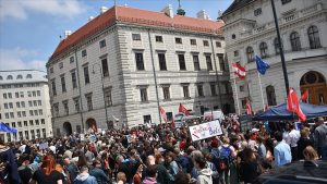 Pazar Günü Sandığa Gidecek Avusturya’da Müslümanlar Endişeli