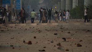 Hindistan’da “İslamofobik Yasa” Müslümanları Sokağa Döktü