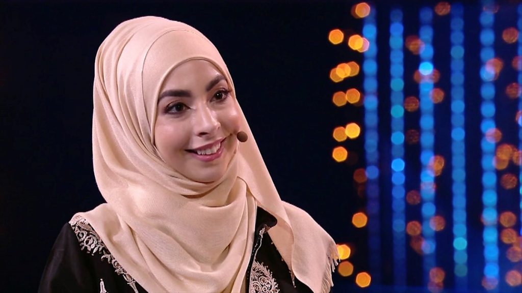 İsveç’in “Kahramanı”, Sığınmacılara Yardım Eden Suriyeli Israa Abdali Oldu