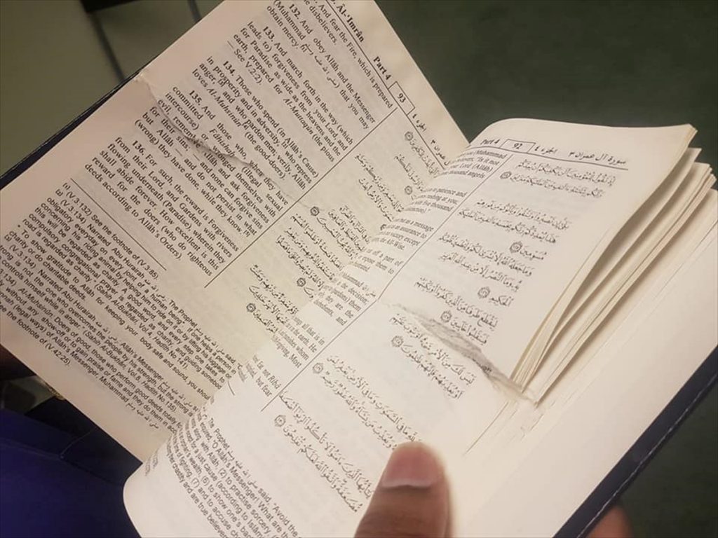 İsveç’te Hastane Mescidine Saldırıp Kur’an-ı Kerimleri Tahrip Ettiler