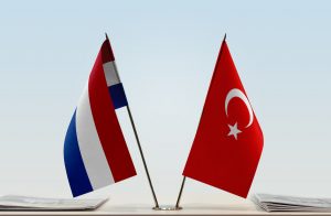 Hollanda’dan Türk Vatandaşlarına “Uyum Sınavı” Zorunluluğu