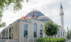 Almanya’da Camilerin Açılması İçin Yol Haritası Hazırlandı