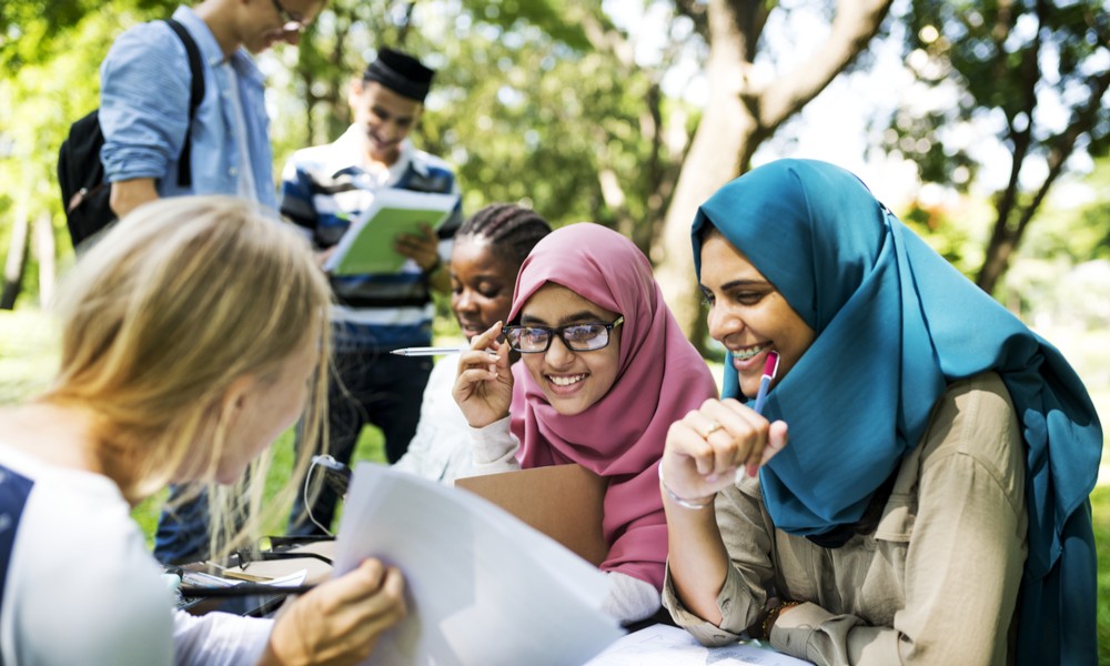 Genç ve Eğitimli Müslümanların Sosyal Angajmanı Yüksek