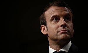 Fransa Cumhurbaşkanı Emmanuel Macron “Sarkozy’leşiyor” Mu?