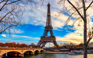 Paris’te Başörtülü İki Kadına Yönelik Saldırıyla İlgili 2 Kişi Gözaltına Alındı