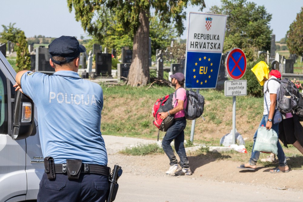 Hırvatistan'da mültecilere işkence