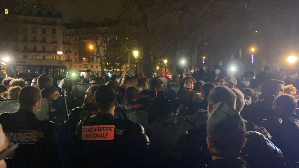 Paris'te Sığınmacıların Tahliyesindeki Polis Şiddetine Soruşturma