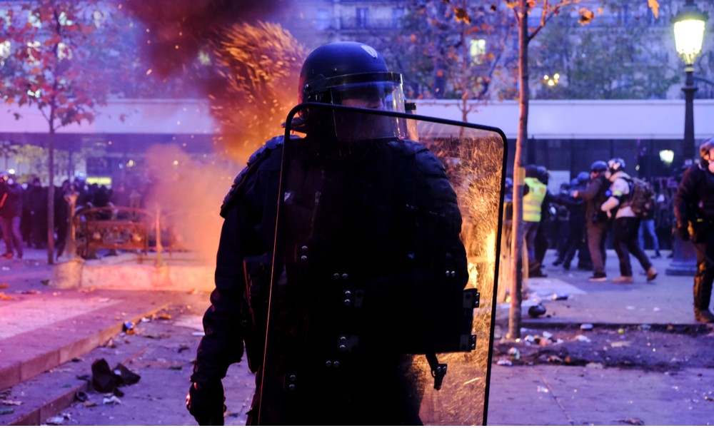 Fransa’da Polis Şiddetinin Yol Açtığı Siyasi Kriz