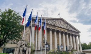 Fransa’da Ulusal İmamlar Konseyi’nin “Şartname” Krizi