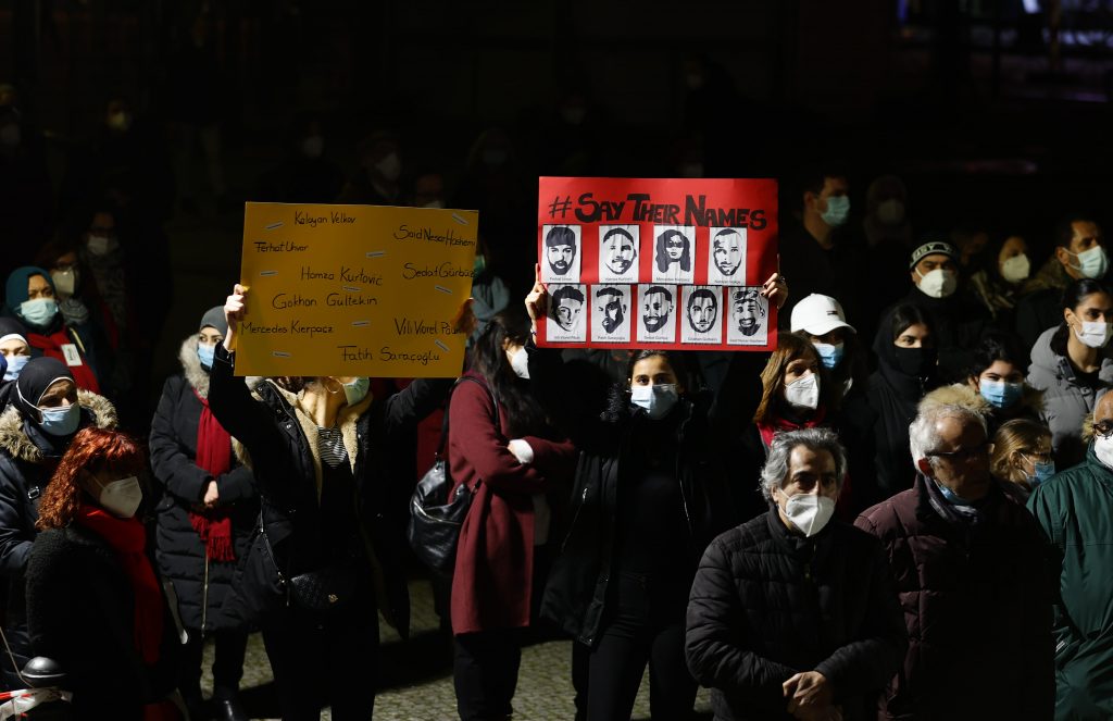 “Eyalet Hükûmeti Hanau Saldırısında İhmallerin Üstünü Örtüyor”
