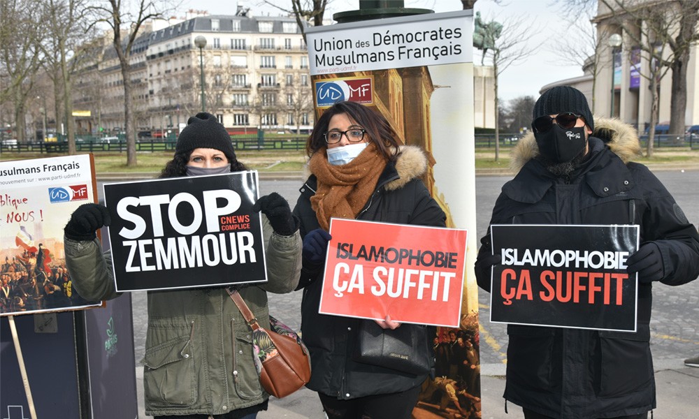 Fransa'da İslamofobi ve "ayrılıkçı" yasa tasarısı protesto edildi