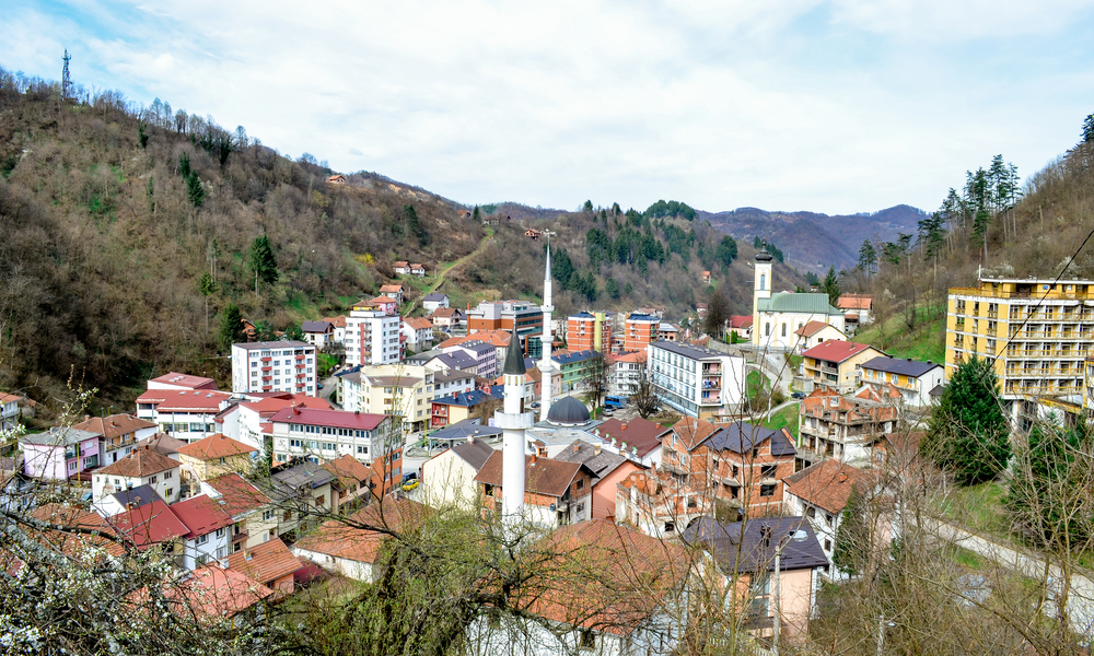 Srebrenitsa, Bugün Hayalet Kent Olarak Ayakta Kalmaya Çalışıyor