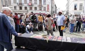 Oturum İzni İçin Açlık Grevinde Olan Düzensiz Göçmenlere Destek Amacıyla Gösteri