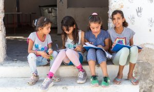 “Yunanistan’da Sığınma Kamplarındaki Çocuklar Eğitim Hakkından Mahrum”
