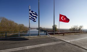 Yunanistan, 17 Ay Sonra Sınırlarını Türk Vatandaşlarına Açıyor
