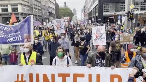 Berlin’de Irkçılık ve Sosyal Adaletsizlik Protesto Edildi