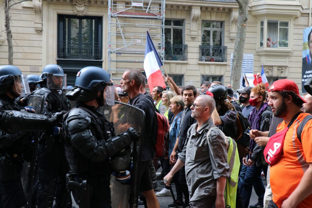 Cumhurbaşkanı Adayından Polis Şiddeti İtirafı