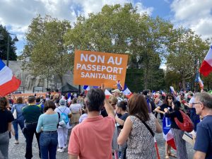 Fransa’da Kovid-19 ile Mücadele Politikası Karşıtı Gösteriler 10. Haftasında