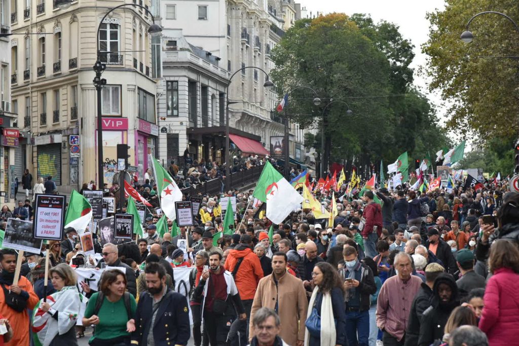 Fransa’da “17 Ekim 1961 Katliamı”nda Ölen Cezayirliler Anıldı