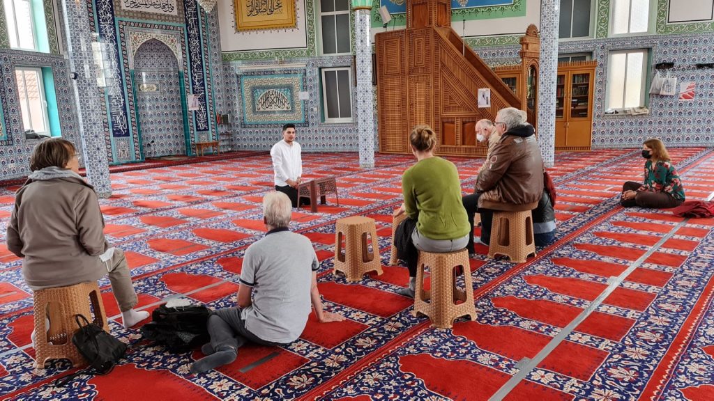 Açık Cami Günü 25. Yılında: Camiler Ziyaretçilerini Ağırladı