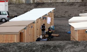Göçmen Kampı Fransız Polisi Tarafından Zorla Boşaltıldı