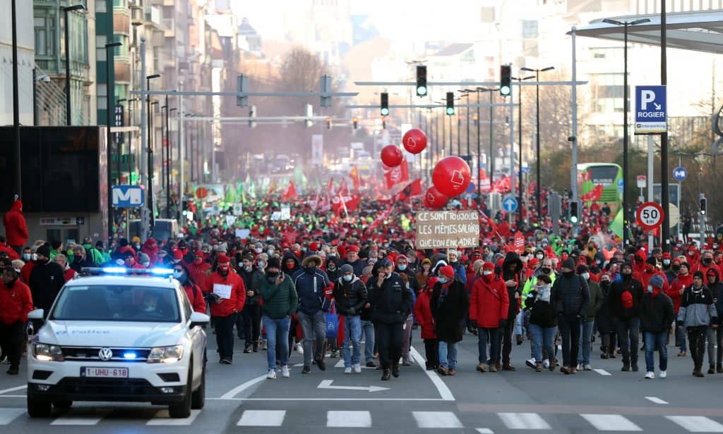 Binlerce İşçiden Hükümete: “Her Şey Zamlanıyor, Ücretlerimiz Hariç”