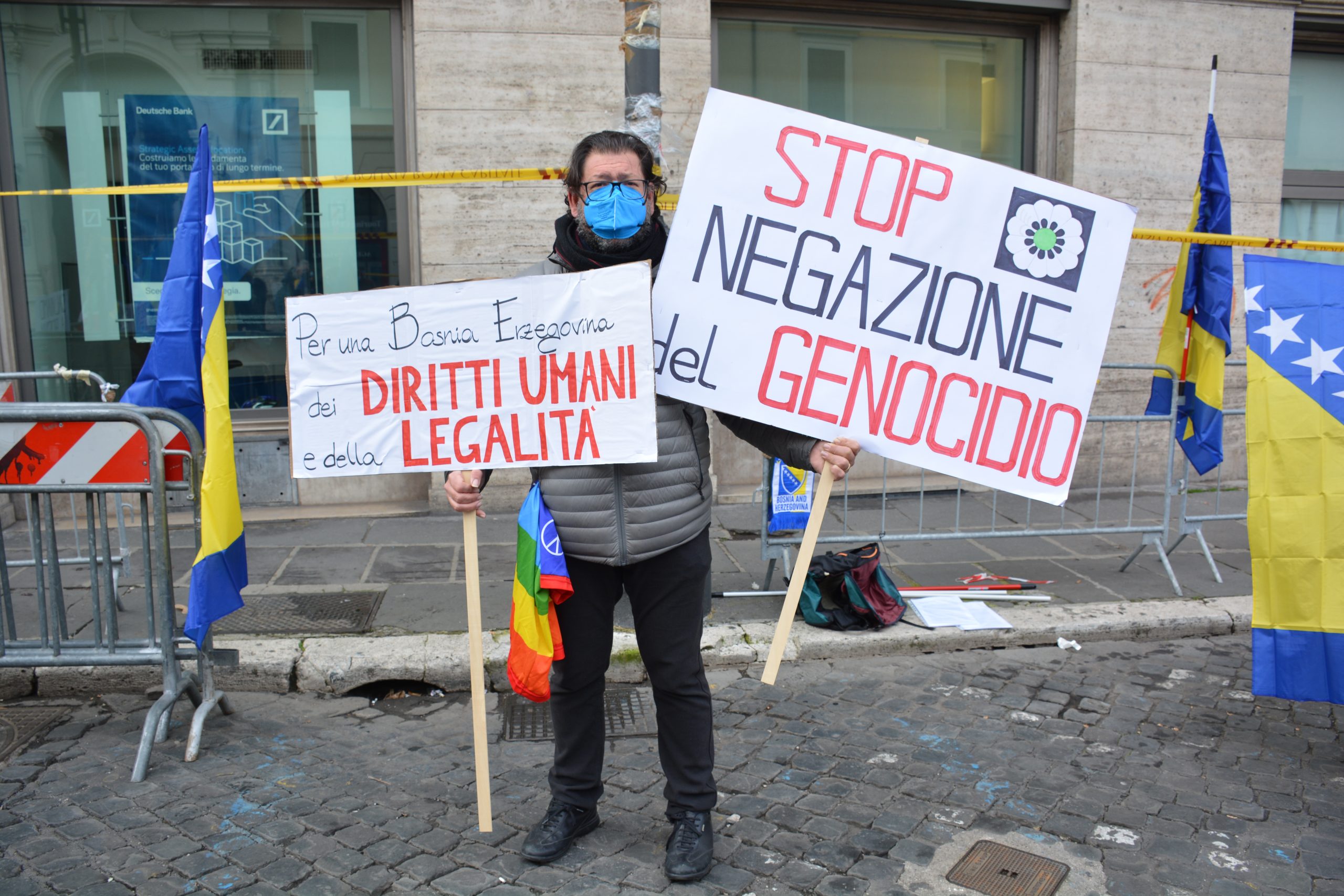 Avrupa Ülkelerindeki Gösterilerde "Bosna Hersek'te Barış" Çağrısı