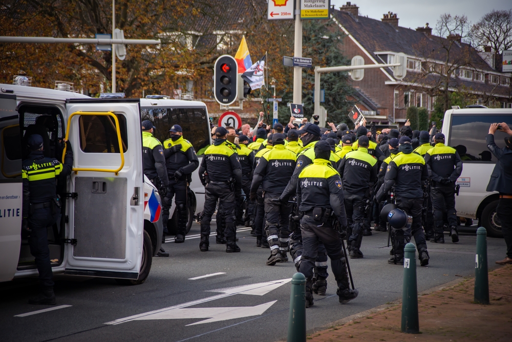 BM Özel Raportörü'nden Hollanda'daki Polis Şiddetine Tepki