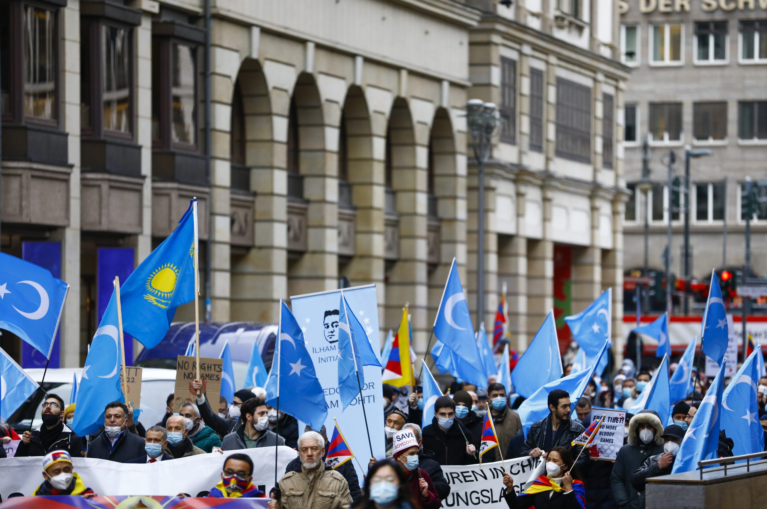 Uygurlardan Pekin Olimpiyat Oyunlarının boykot edilmesi için Almanya’da gösteri