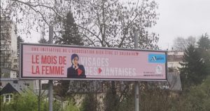 Fransa’da Başörtülü “Kadınlar Günü” Afişi, Polemikler Sebebiyle Kaldırıldı