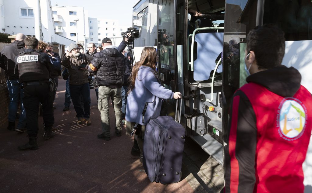 Ukraynalı Mülteciler Fransa’da “Ayrıcalıklı” Grupta Mı?