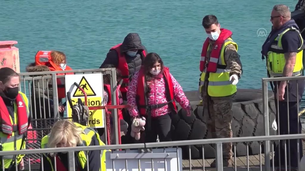 Birleşik Krallık’a Düzensiz Göç Akınları Devam Ediyor