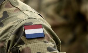 Hollanda Zorunlu Askerlik Sistemini Getirmeyi Tartışıyor