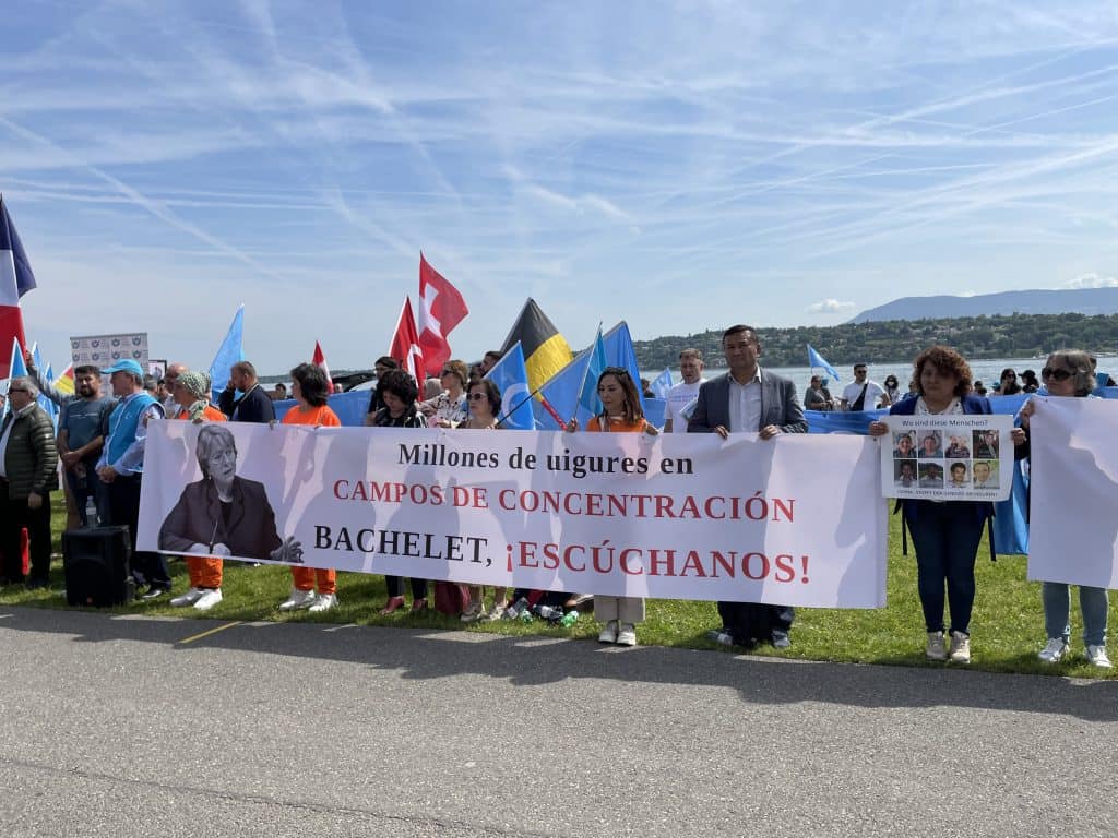 “Çin’deki İnsan Hakları İhlalleri Konulu BM Raporu Nerede?”