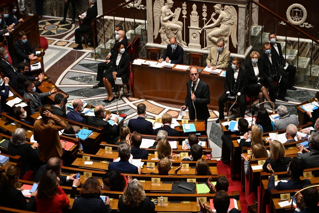 Fransa Meclisinde Irkçılık: “Afrika’ya Dön”