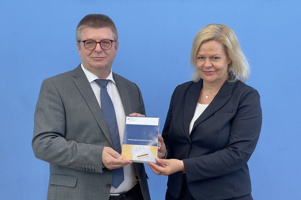 Almanya İçişleri Bakanı: “Aşırı Sağ Demokrasimiz İçin En Büyük Tehdit”